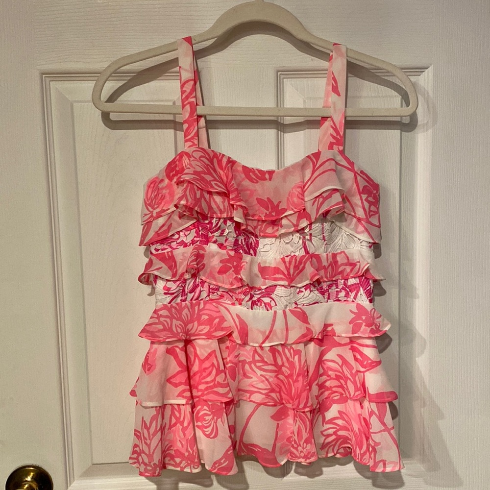 Super cute New Lilly Pulitzer top